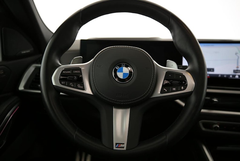 Vehicle image BMW X6