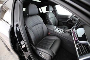 Vehicle image BMW X6 30d xDrive