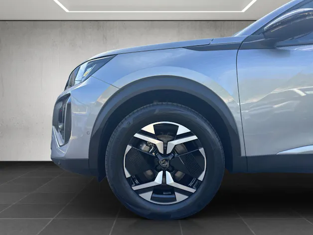 Peugeot 2008 1.2 Hybrid 145 Allure Premium