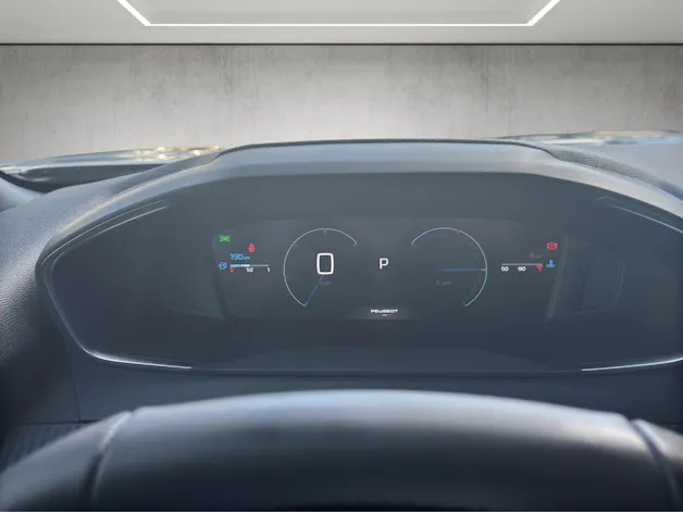 Peugeot 2008 1.2 Hybrid 145 Allure Premium