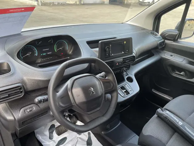 Peugeot e-Partner fourg. 800 Standard 50 kWh