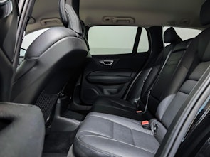 Vehicle image VOLVO V60 2.0 T6 TE Inscription eAWD - Gancio traino elettrico incluso