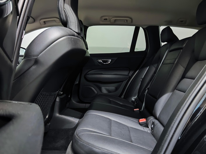 Vehicle image VOLVO V60