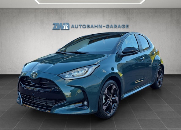 First vehicle image First vehicle image