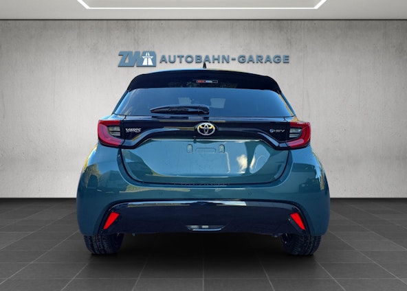 Vehicle image 3 Vehicle image 3