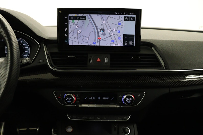 Vehicle image AUDI SQ5