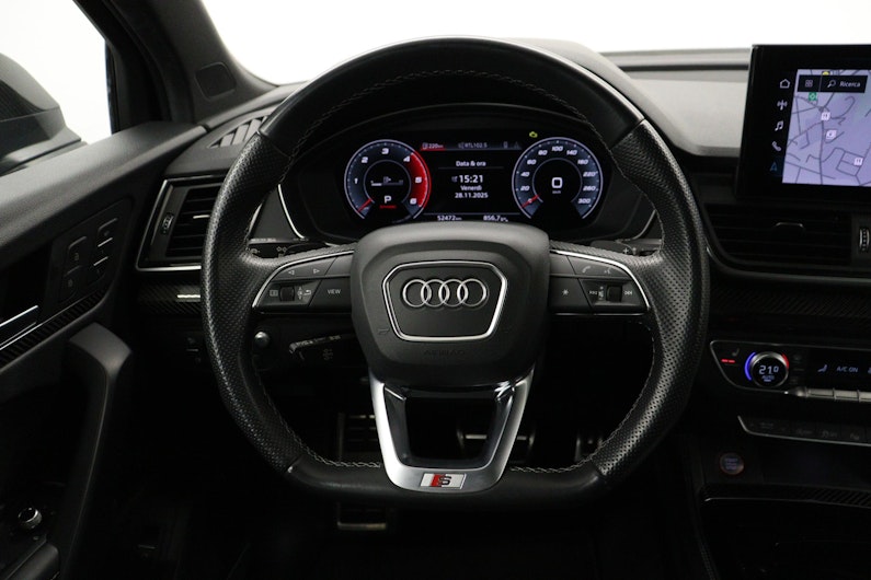 Vehicle image AUDI SQ5