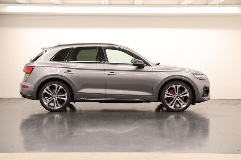 Vehicle image AUDI SQ5