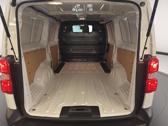 Vehicle image 13 Vehicle image 13