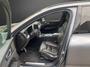 Volvo XC60 2.0 T6 TE R-Design eAWD
