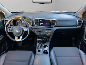 Kia Sportage 1.6 CRDi MHEV Black Edition 4x4 Automat / inkl. Winterräder & frisch ab MFK / Herstellergarantie
