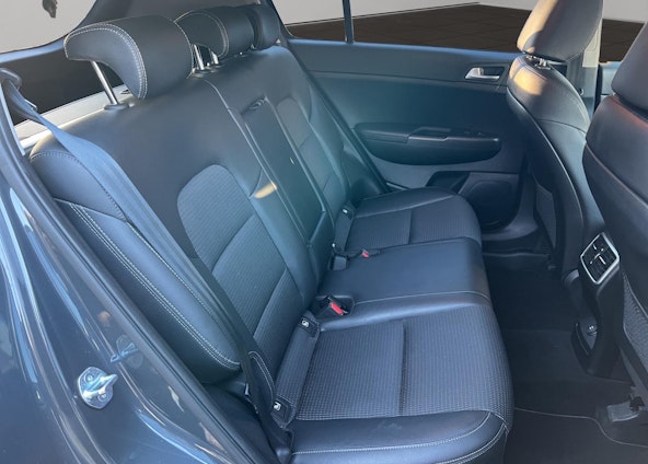 Vehicle image 15 Vehicle image 15