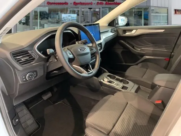 Ford Focus Station Wagon 1.5 EcoBlue 120 Titanium