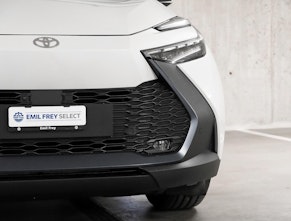 Vehicle image TOYOTA C-HR 2.0 HEV Trend 4x4