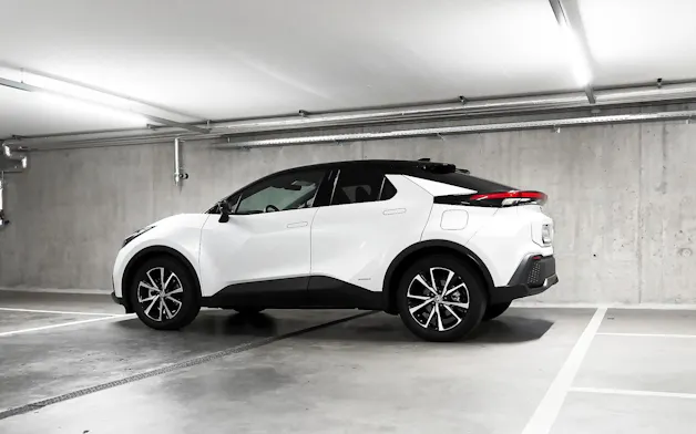 Toyota C-HR 2.0 HEV Trend 4x4