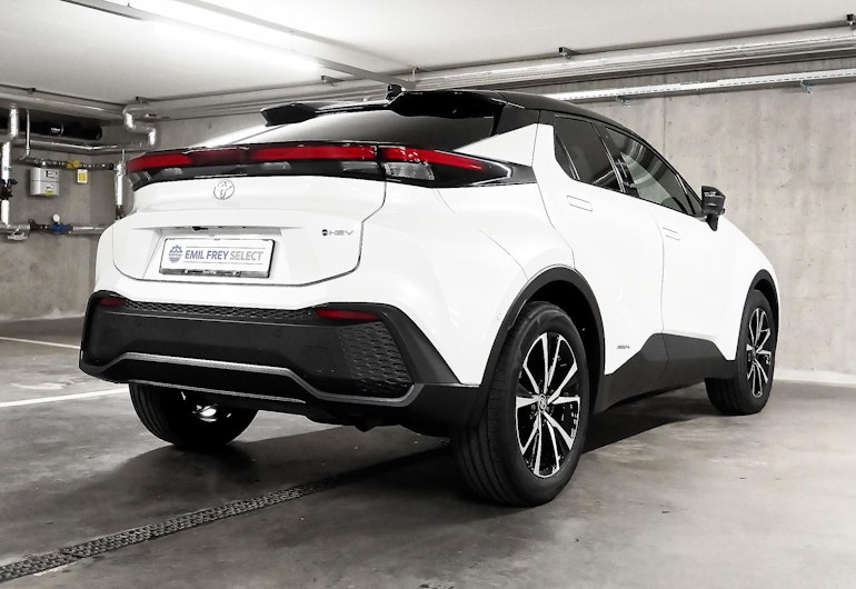 Vehicle image TOYOTA C-HR