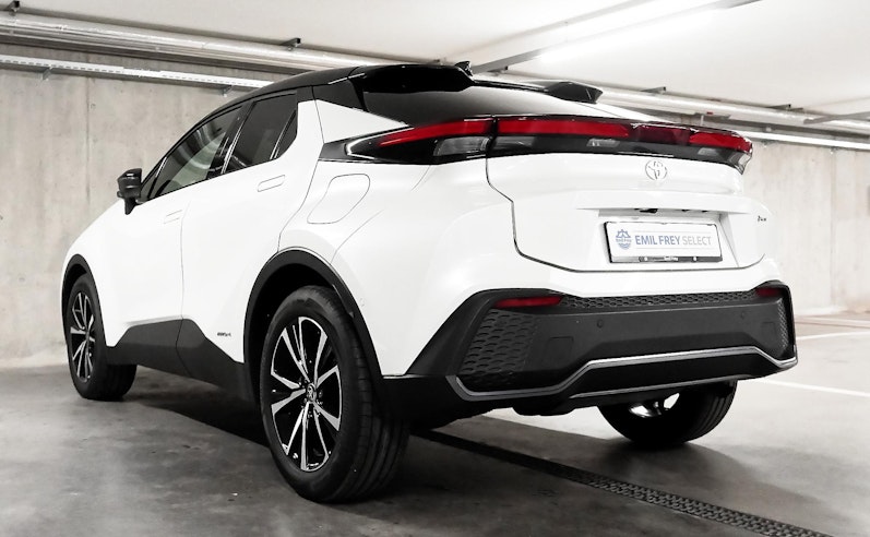 Vehicle image TOYOTA C-HR