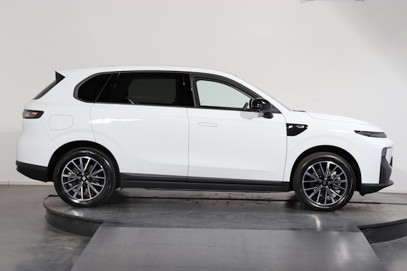 LEAPMOTOR B10 Design 1