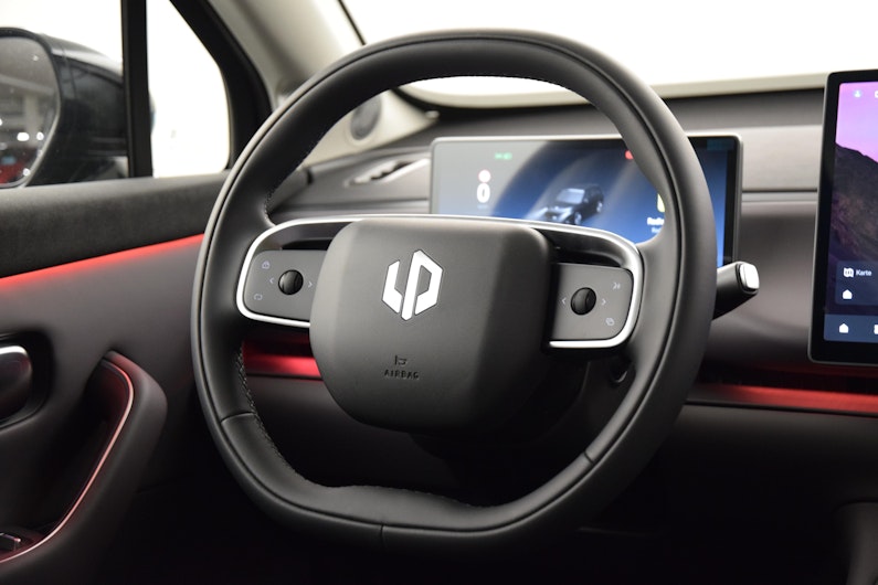 Vehicle image LEAPMOTOR C10