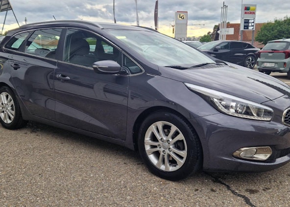 Vehicle image 14 Vehicle image 14