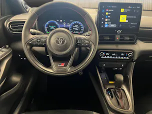Toyota Yaris 1.5 VVT-i HSD GR Sport