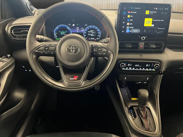 Toyota Yaris 1.5 VVT-i HSD GR Sport