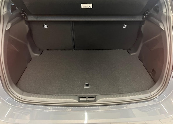 Vehicle image 15 Vehicle image 15