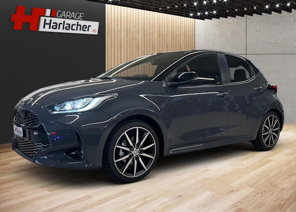 First vehicle image First vehicle image