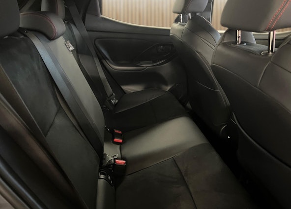 Vehicle image 14 Vehicle image 14