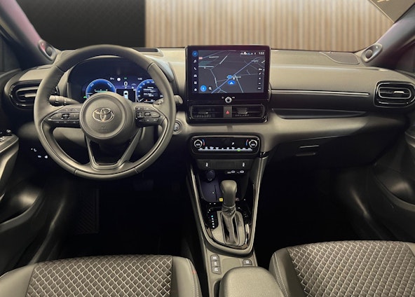 Vehicle image 13 Vehicle image 13