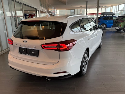 FORD Focus Station Wagon 1.0i EcoB Hybrid 125 Titanium 3