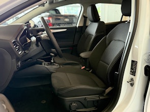 Vehicle image FORD Focus Station Wagon 1.0i EcoB Hybrid 125 Titanium