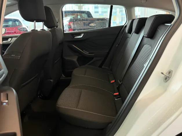 Ford Focus Station Wagon 1.0i EcoB Hybrid 125 Titanium