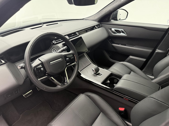 Vehicle image LAND ROVER RANGE ROVER VELAR