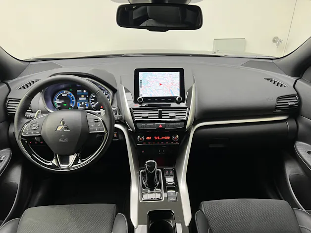 Mitsubishi Eclipse Cross 2.4 PHEV Intense 4x4 / ab 3,99% Leasing bei Abschluss einer Protect Autoversicherung