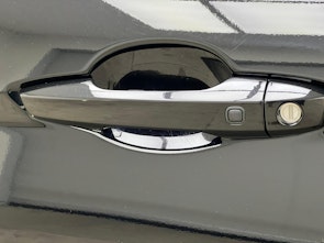 Vehicle image MITSUBISHI Eclipse Cross 2.4 PHEV Intense 4x4