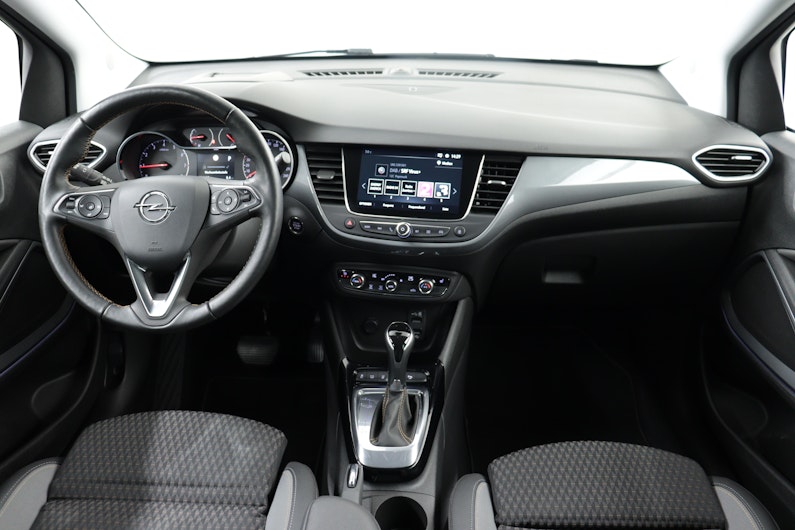 Vehicle image OPEL CROSSLAND X