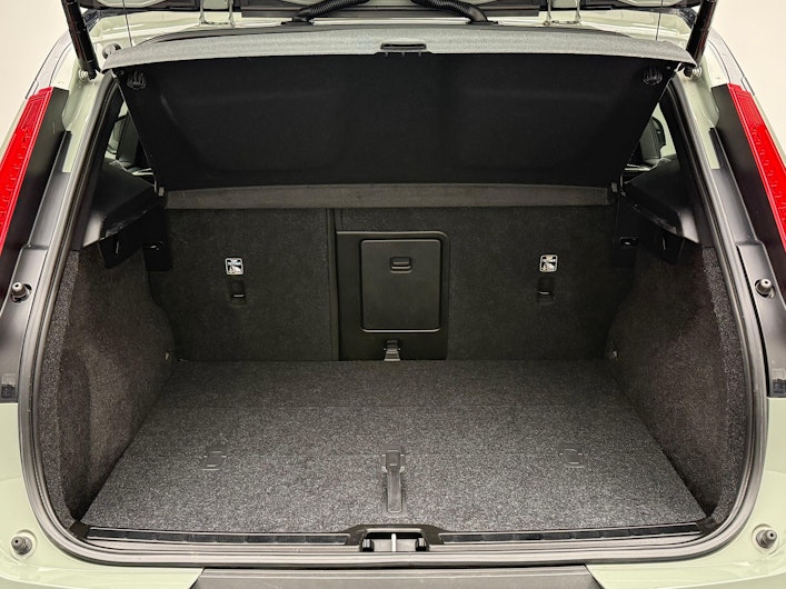 Vehicle image VOLVO XC40