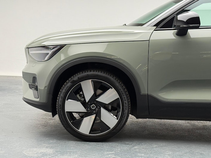 Vehicle image VOLVO XC40