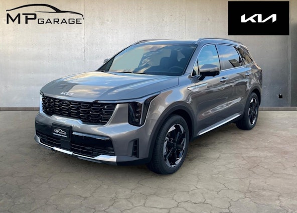 First vehicle image First vehicle image