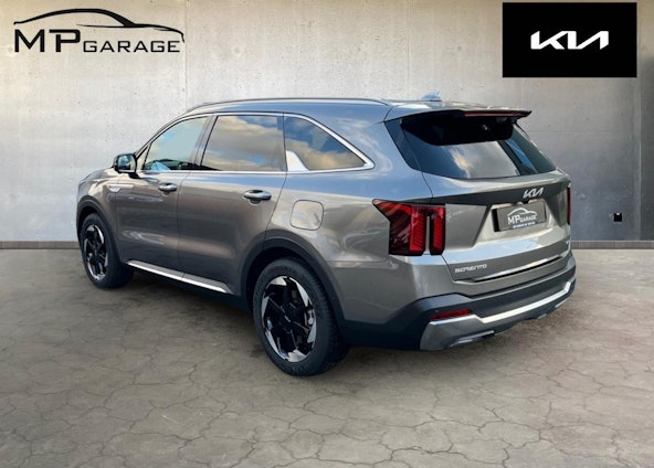 Vehicle image 6 Vehicle image 6