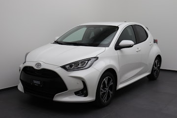 Vehicle image TOYOTA Yaris 1.5 VVT-i HSD Trend