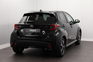 Vehicle image TOYOTA Yaris 1.5 VVT-i HSD Trend