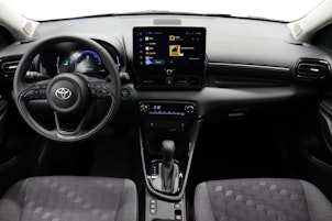 Vehicle image TOYOTA Yaris 1.5 VVT-i HSD Trend