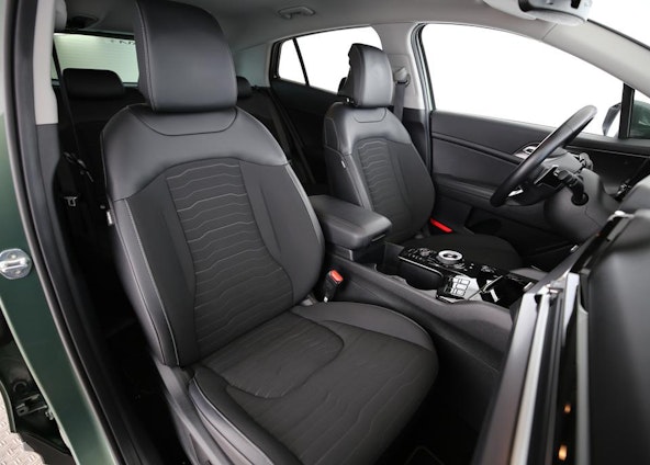 Vehicle image 10 Vehicle image 10