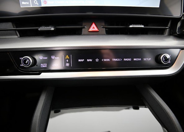 Vehicle image 8 Vehicle image 8