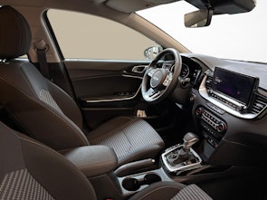 Vehicle image KIA Ceed SW 1.5 T-GDi MHEV Power