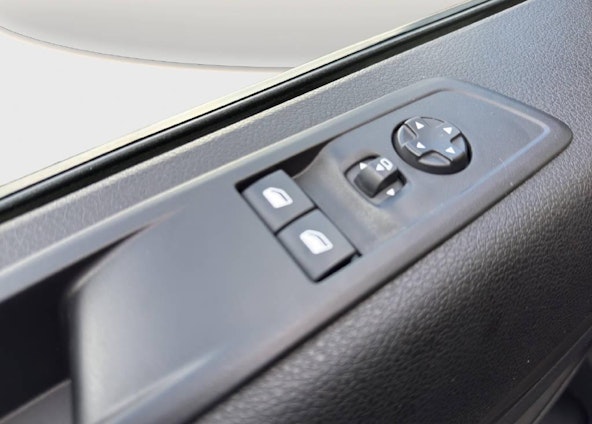 Vehicle image 7 Vehicle image 7