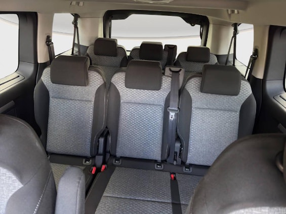 Vehicle image 15 Vehicle image 15