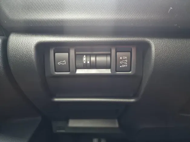 Subaru Forester Station 2.0i e-Boxer Swiss Plus